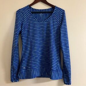 Athleta space dye blue & green striped thumb hole pullover shirt size medium